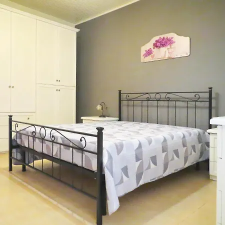 Casa Vacanze Donna Lucia Apartment