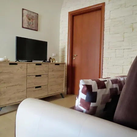 Apartment Casa Vacanze Donna Lucia *